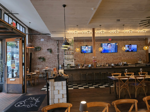 Smokin J's BBQ & Taphouse