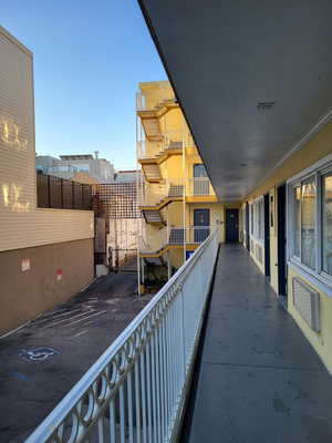 Presidio Parkway Inn