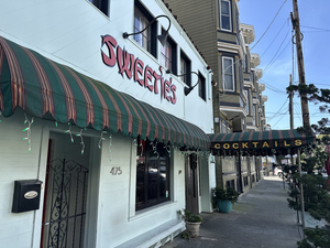 Sweetie's Art Bar