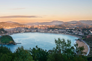 San Sebastián: A humorous guided tour of stories and legends