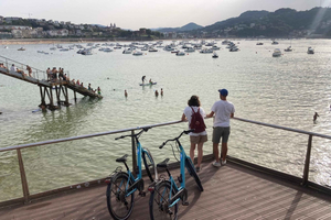 San Sebastian: Culture and Gastronomy Guided E-Bike Tour