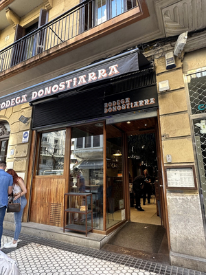 Bodega Donostiarra, 16