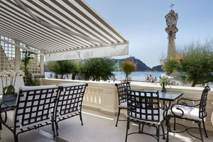 El Bar de Villa Favorita