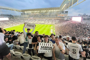 São Paulo: Corinthians Game with Ticket, Beer and Guide