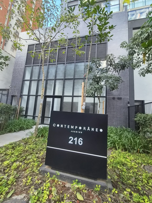 Contemporâneo Jardins