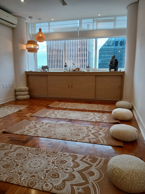 Espaço em Si - Terapias Integrativas Massagem Yoga Meditação