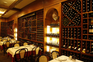 Lellis Trattoria