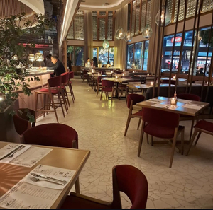 MOMA JARDINS - Modern Mamma Osteria