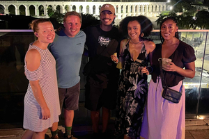 Rio: Lapa Pub Crawl com Samba ao Vivo e Shots
