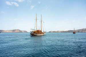 Santorini: Cruzeiro nas Ilhas Vulcânicas com visita às Termas