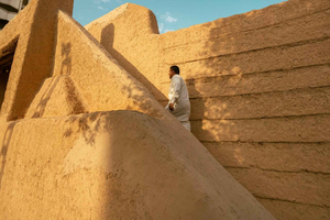 Ha'il: Jubbah UNESCO Site & Al-Qishlah Fort Day Trip