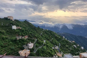 Jazan: Fifa Mountain and City Highlights Guided Day Trip
