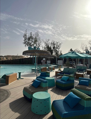 Attaché pool club