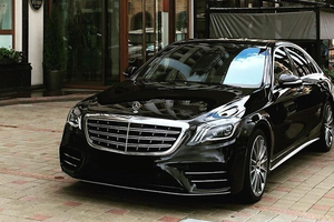 Arrival Private Transfer: Seattle Airport SEA to Seattle in Luxury Car