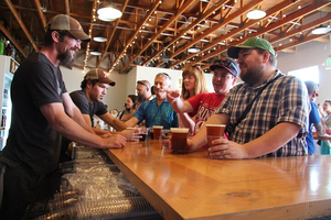Craft Beer Tasting Tour in Ballard Brewery District with Food