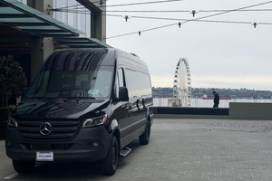 Luxury Airport Transfers and More in Seattle
