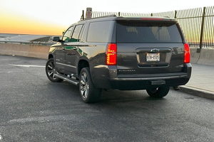 Seattle Field (BFI) to Summit Ski Resort Arrival Private Transfer