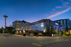 Holiday Inn Express & Suites Seattle Downtown - Lake Union by IHG