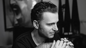 Dweezil Zappa DZ20: Like Father, Like Son
