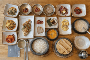 Day Trip to Icheon: Pottery, Korean Food, and Makgeolli Tour