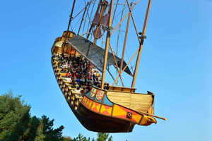 Shuttlebus til og fra Everland Forlystelsespark