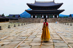 Gyeongbokgung Palace, Jogyesa Temple, Bukchon Village