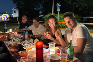Nachtpicknick am Han-Fluss & Spiele mit Bootsfahrt