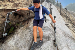Hiking Bukhansan National Park - The Summit Course