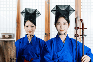 Seoul:Traditional Korean Royal Perfomance Experience JINYEON