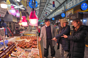 Seul: Tour gastronómico pelo mercado tradicional de Gyeongdong