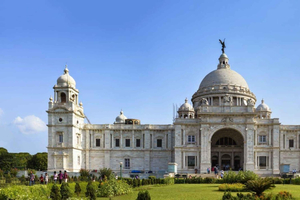 Victoria Guided Tour with Creole Lunch & Dinner