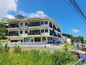 B Holiday Apartments