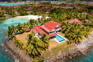 Eden Island Luxury Accommodation
