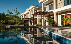 Isla Holiday Home