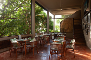 Le Studio Cafe Gallery