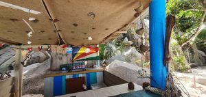 Robinson Crusoe Beach Bar