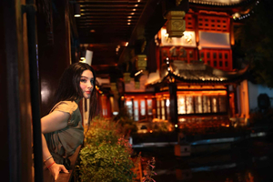 4-Hour Shanghai Highlights Photo Tour—Explore, Pose, Capture