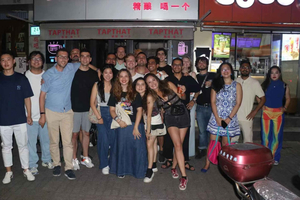 Pub Crawl de Shanghai de 4 horas (bares y discotecas)