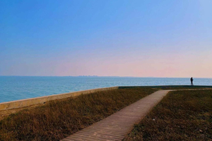 Dianshan Lake and Yuandang Rainbow Bridge Tour