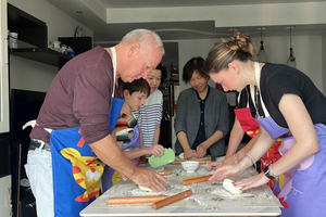 Shanghái: taller privado de dumplings y mahjong con una abuela local
