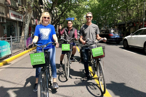 Shanghai: Half-Day Biking and Local Food Tour