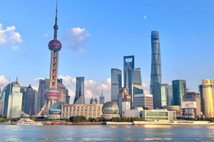 Shanghai & Hangzhou: 2-Day Private Tour with Bullet Train