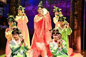 Shanghai: Interactive Royal Dynasty Immersive Feast Ticket