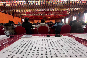 Shanghai: Personalized private tour with a certified French-speaking guide