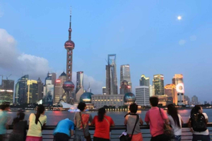 Shanghai: Private Bund & Old City Architecture Tour