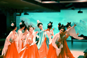 Sheng-Palace-Bankett mit Show, Kostümen und Abendessen