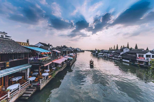 Spanish tour to Zhujiajiao with cruise and lunch