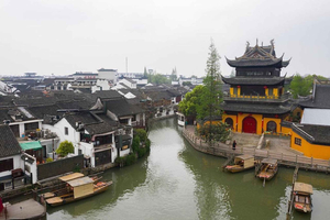 Zhujiajiao Small Tour with Boat Ride & Gardens