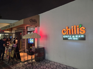 Chilis Cafe & Bar