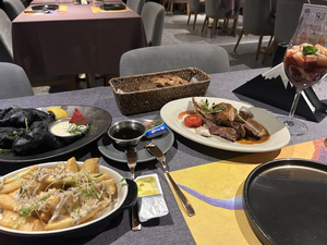 Lavida Western Cuisine & Bar